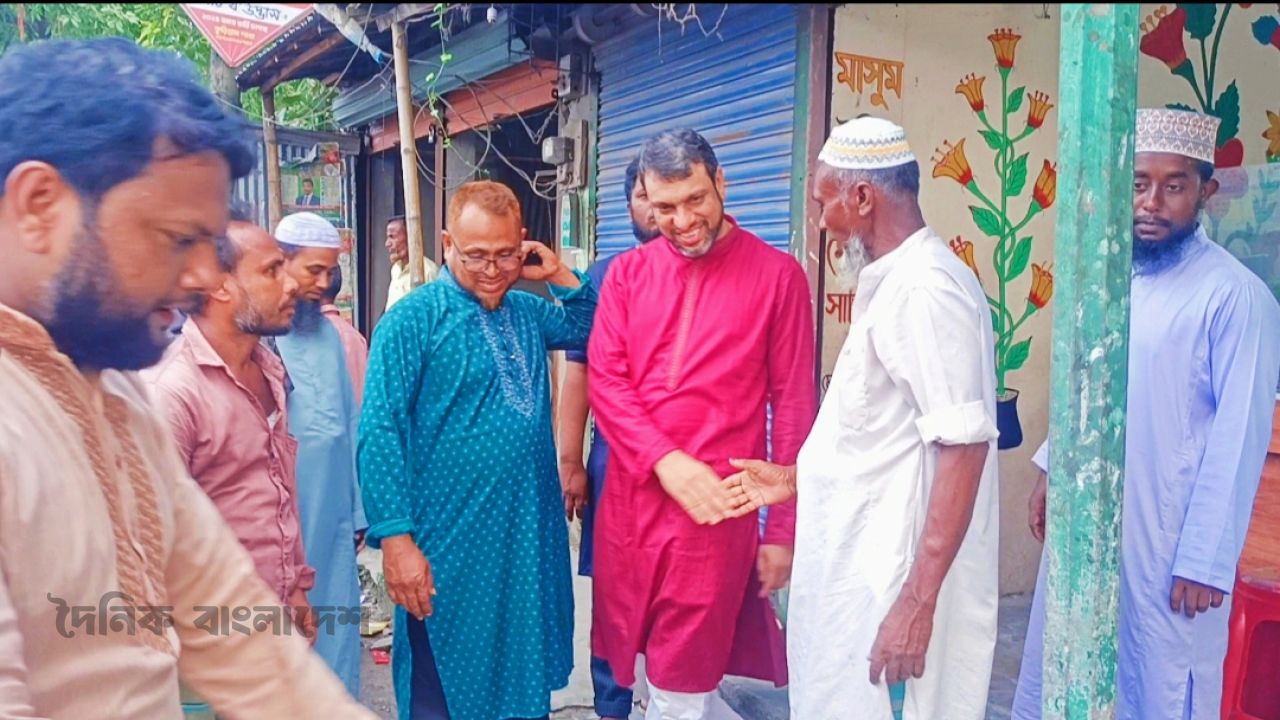 কুড়িগ্রাম-৩ আসনে মনোনয়নপ্রত্যাশী ব্যারিস্টার মাহবুব আলম সালেহীর গণসংযোগ