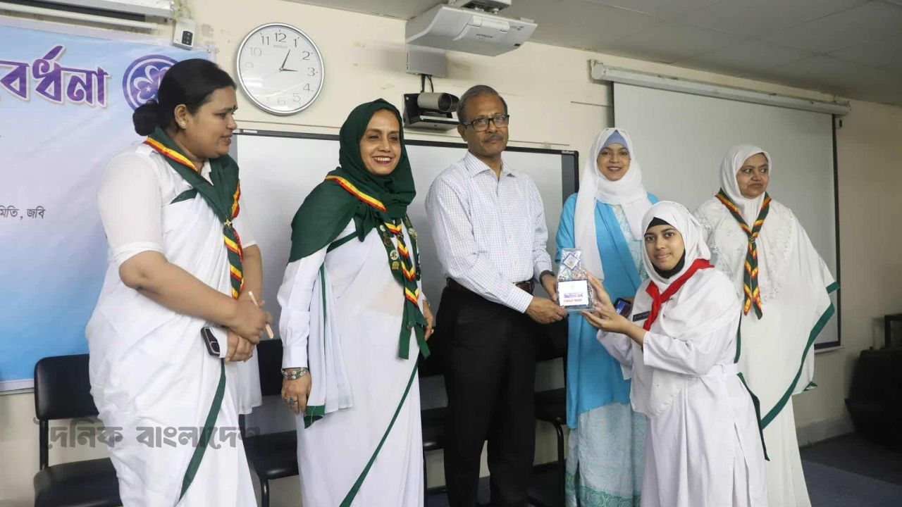 জগন্নাথ বিশ্ববিদ্যালয়ে রেঞ্জার ইউনিটের দীক্ষা দান ও বিদায়ী সংবর্ধনা অনুষ্ঠিত