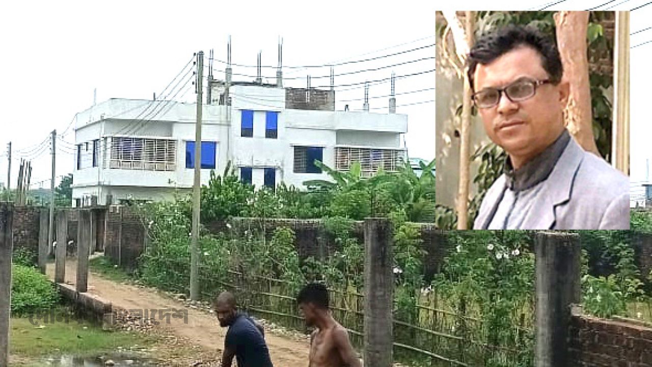 বাঁকখালী নদীর তীর দখল করে ইউপি সচিবের আলিশান ভবন : উচ্ছেদ ঠেকাতে নানা তৎপরতা