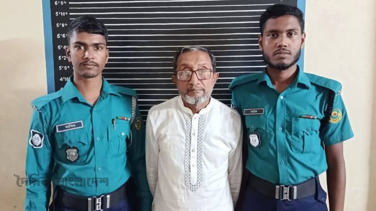 চট্টগ্রাম নগরে মেহেদীবাগ এলাকা থেকে কলাউজান ইউনিয়ন আওয়ামীলীগের সাধারণ সম্পাদক শামসু সও: আটক