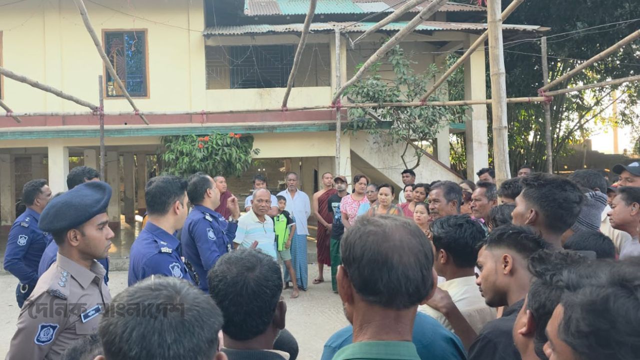 শান্তিপূর্ণ নির্বাচন নিশ্চিত করতে চৌফলদন্ডীতে সংখ্যালঘু সম্প্রদায়ের স‍াথে পুলিশের মতবিনিময়